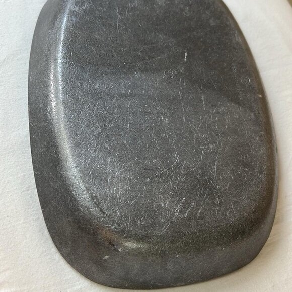 Vintage Wilton Armetale Small Oblong Serving Bowl Pub Renaissance Props - Picture 5 of 5